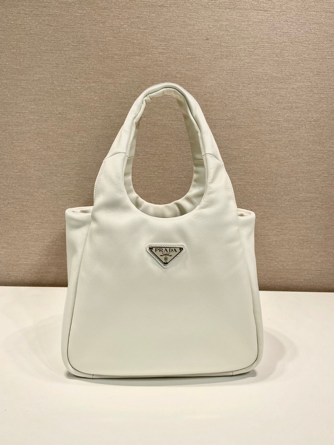 Bagsaaa Pra*a padded Pra*a Soft nappa-leather white bag - 30*26*17cm