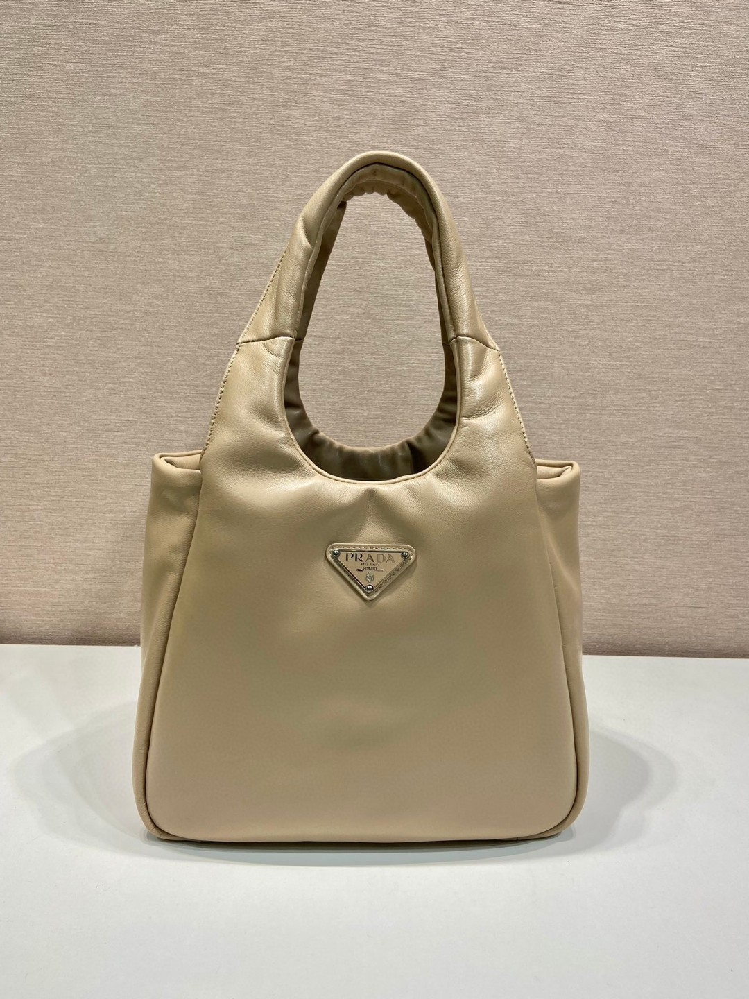 Bagsaaa Pra*a padded Pra*a Soft nappa-leather beige bag - 30*26*17cm