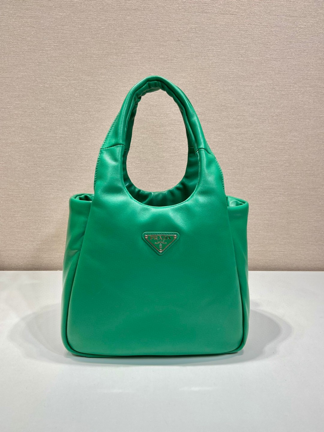 Bagsaaa Pra*a padded Pra*a Soft nappa-leather green bag - 30*26*17cm