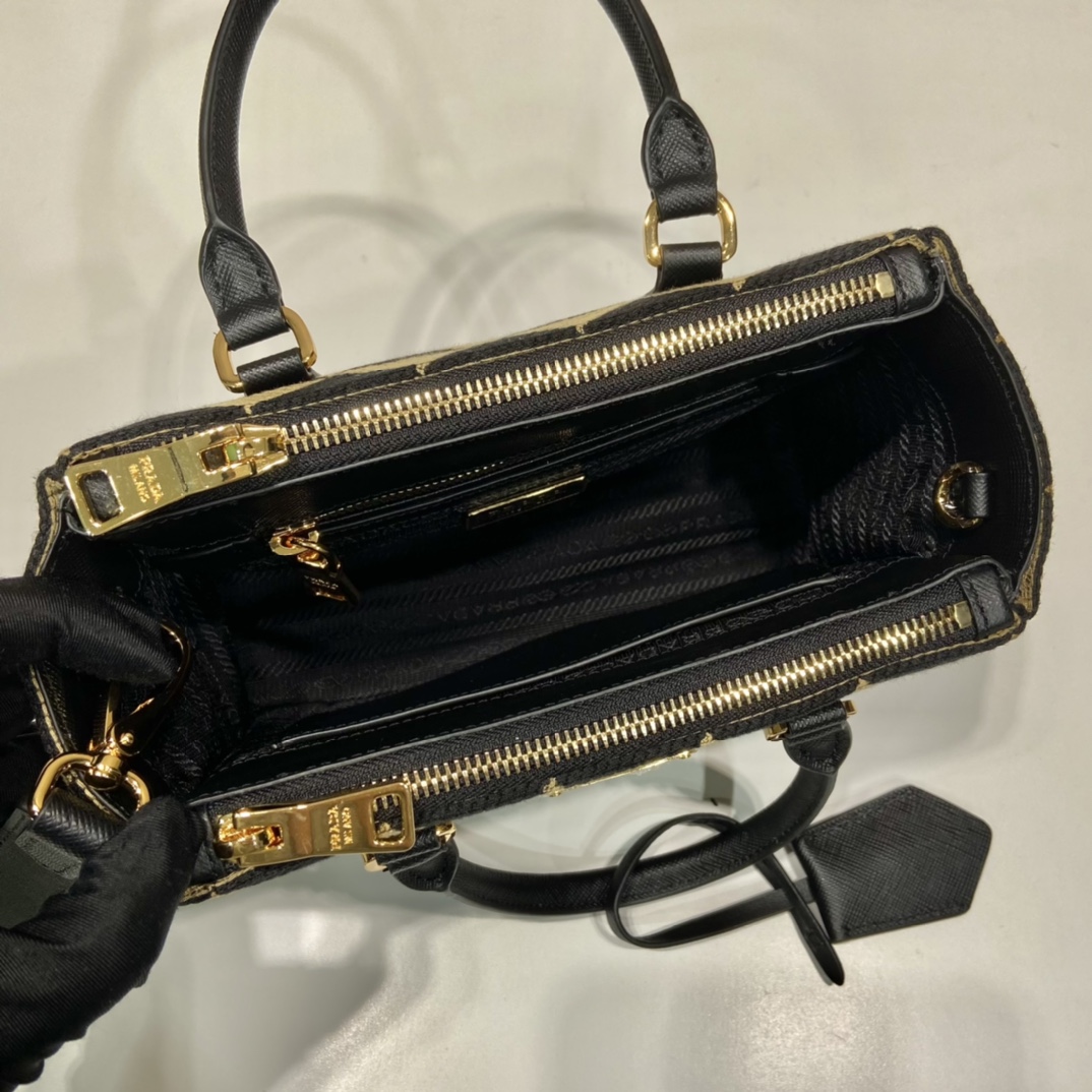 Bagsaaa Pra*a Symbole embroidered fabric mini black bag - 20x15x9.5cm