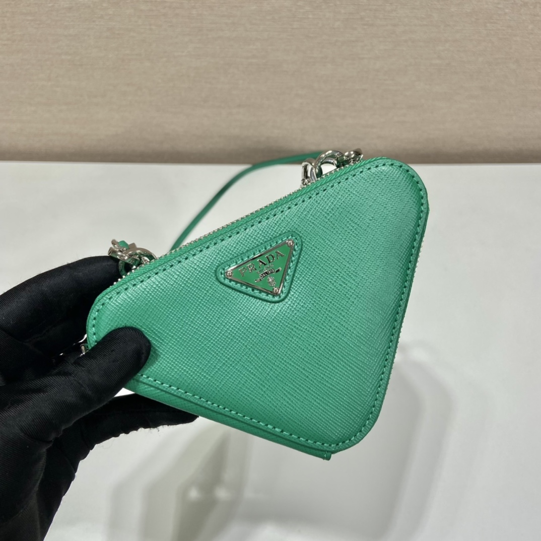 Bagsaaa Pra*a Saffiano leather mini-pouch green - 15x10x5cm