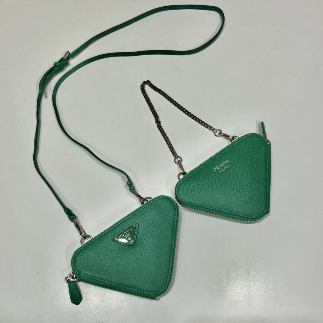 Bagsaaa Pra*a Saffiano leather mini-pouch green - 15x10x5cm