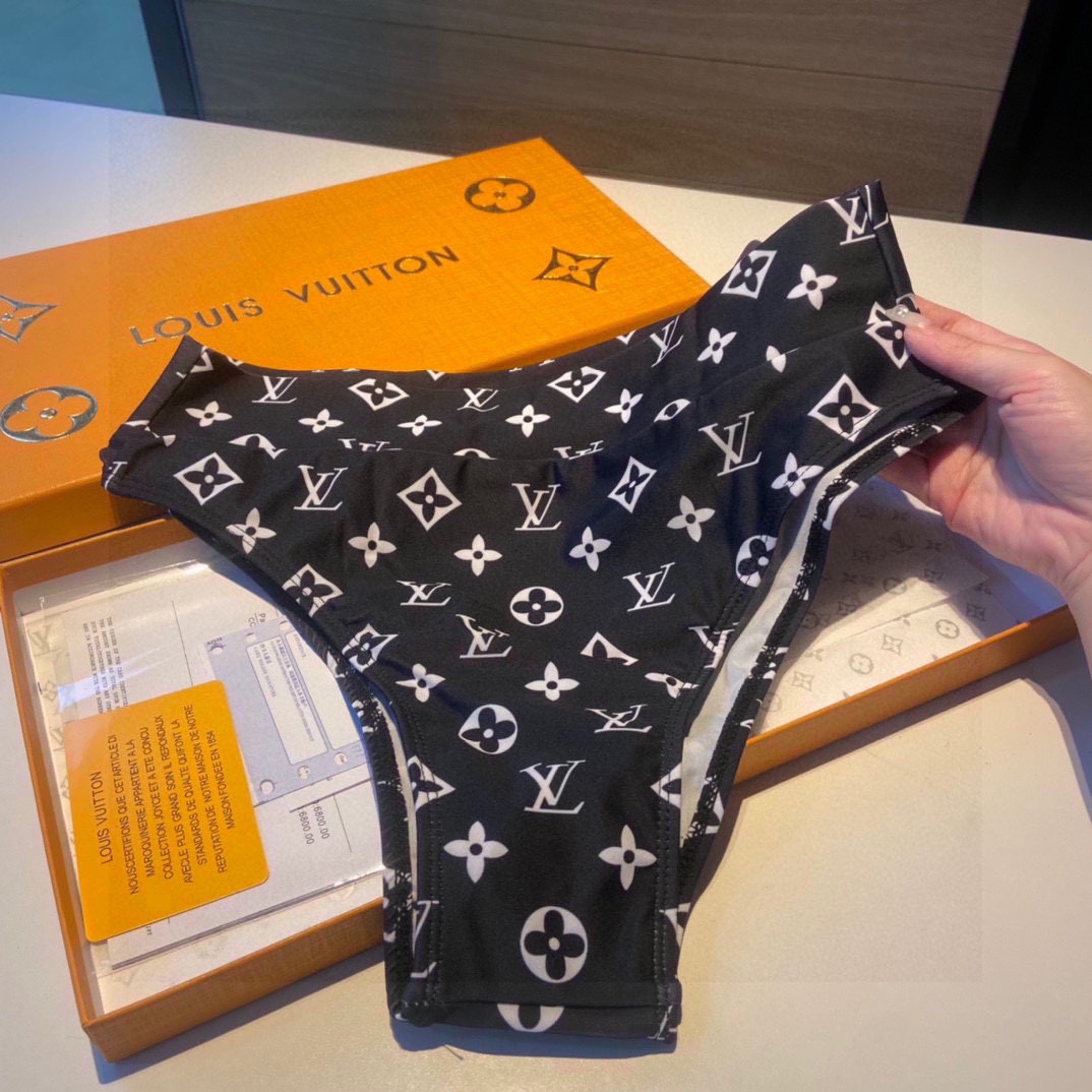 Bagsaaa L0vis Vvtt0n Bikini Black