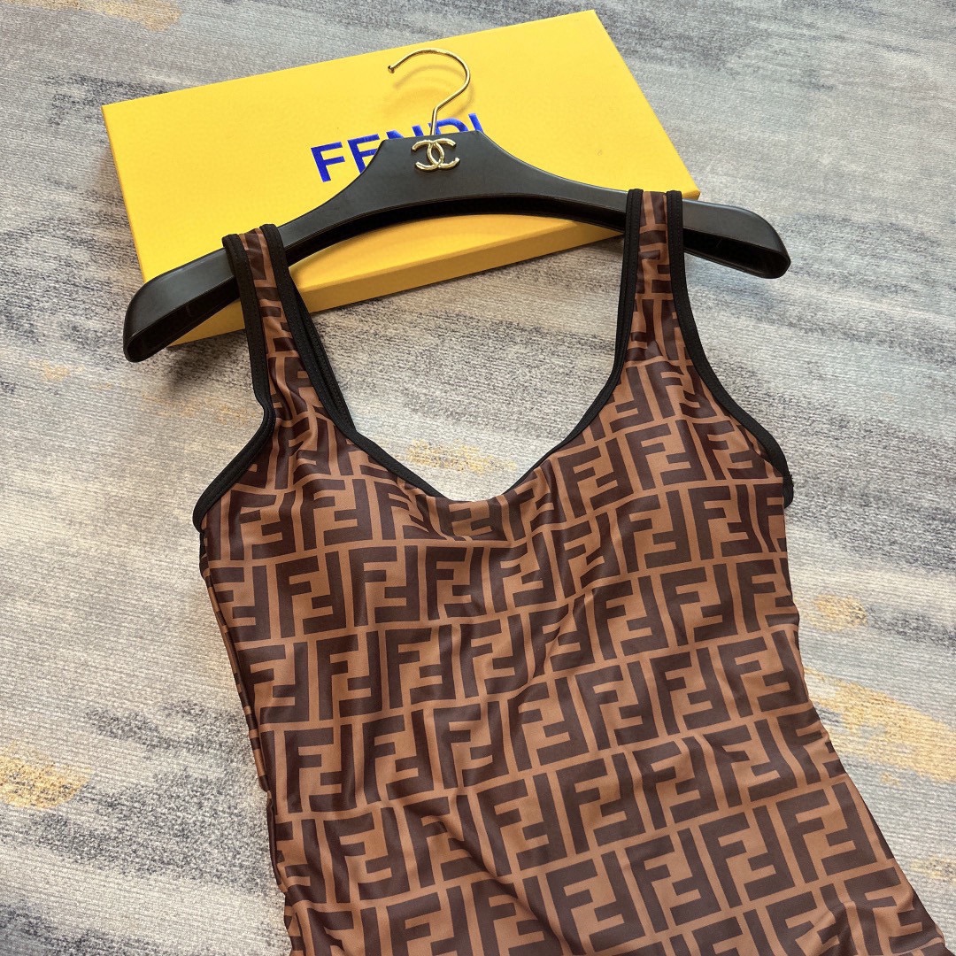 Bagsaaa F**di One Piece FF Brown and Black