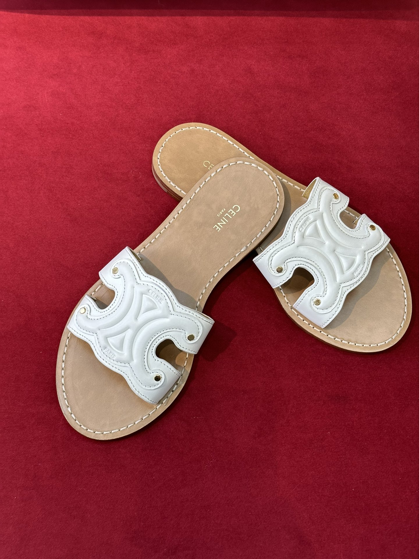 Bagsaaa Ce1i*e White Leather Slides