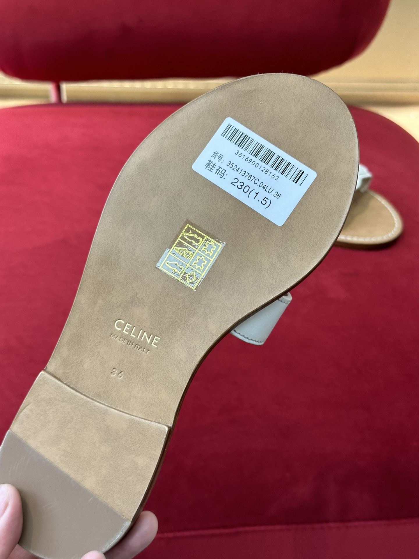 Bagsaaa Ce1i*e White Leather Slides