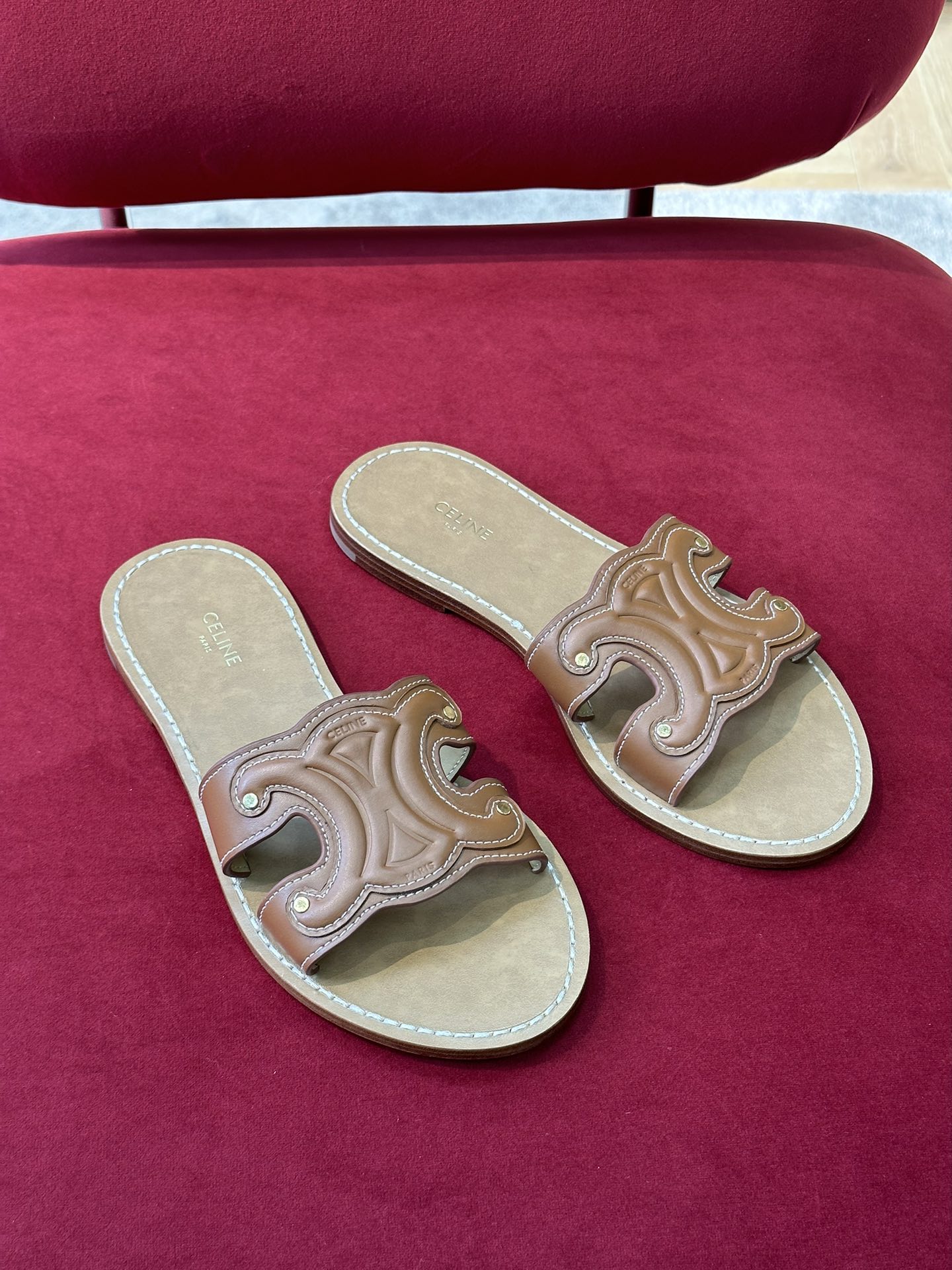 Bagsaaa Ce1i*e Brown Leather Slides