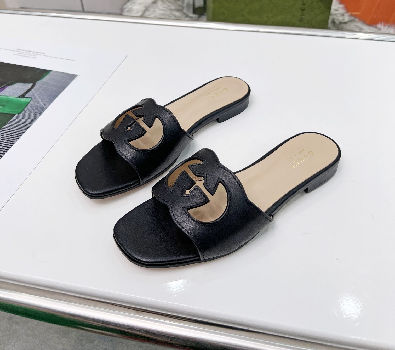 Bagsaaa Gvc*1 Women's Interlocking G cut-out slide sandal black