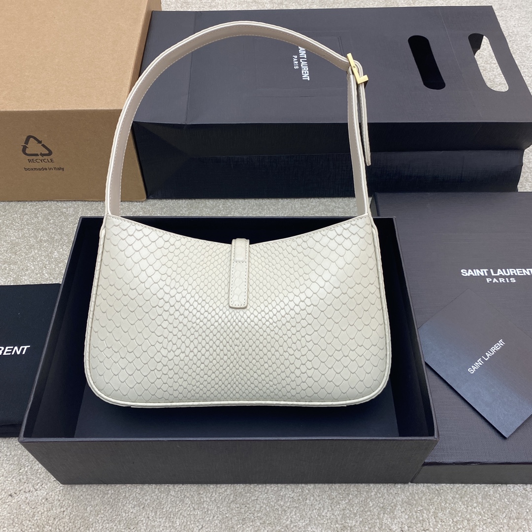 Bagsaaa Y51 LE 5 À 7 in white python leather - 23 X 16 X 6,5 CM