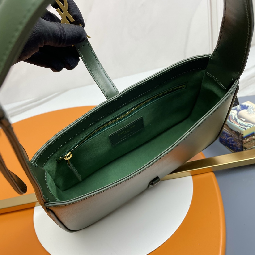 Bagsaaa Y51 LE 5 À 7 in green smooth leather - 23 X 16 X 6,5 CM