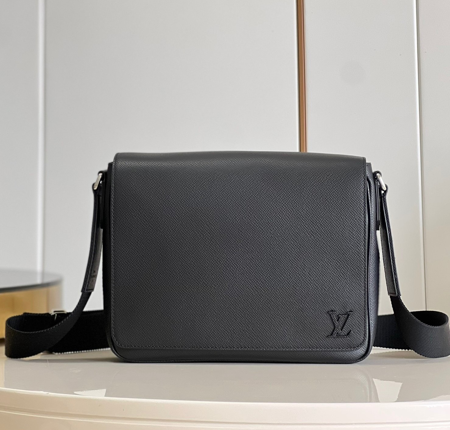 Bagsaaa L0vis Vvtt0n District PM Black Taiga cowhide leather - 26 x 20 x 7 cm
