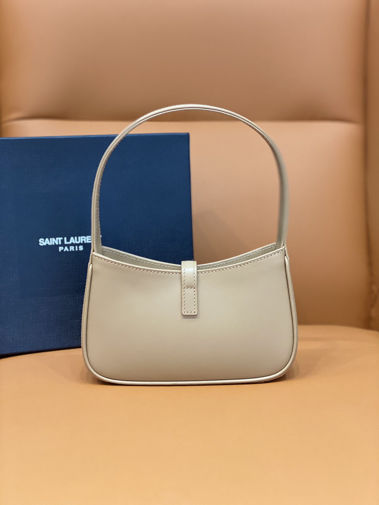 Bagsaaa Y51 LE 5 À 7 Mini in beige smooth leather - 19x11.5x4.5cm