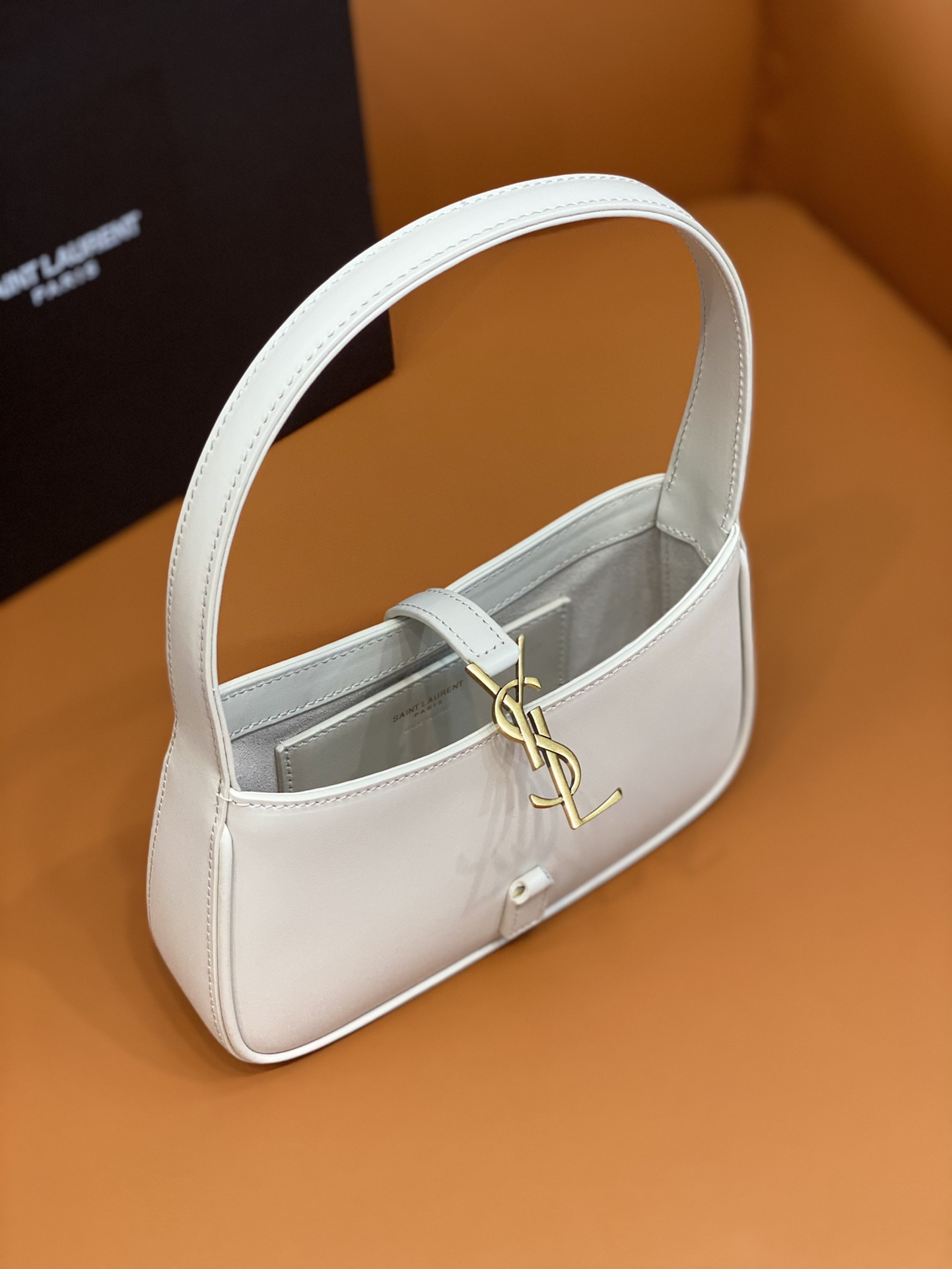 Bagsaaa Y51 LE 5 À 7 Mini in white smooth leather - 19x11.5x4.5cm
