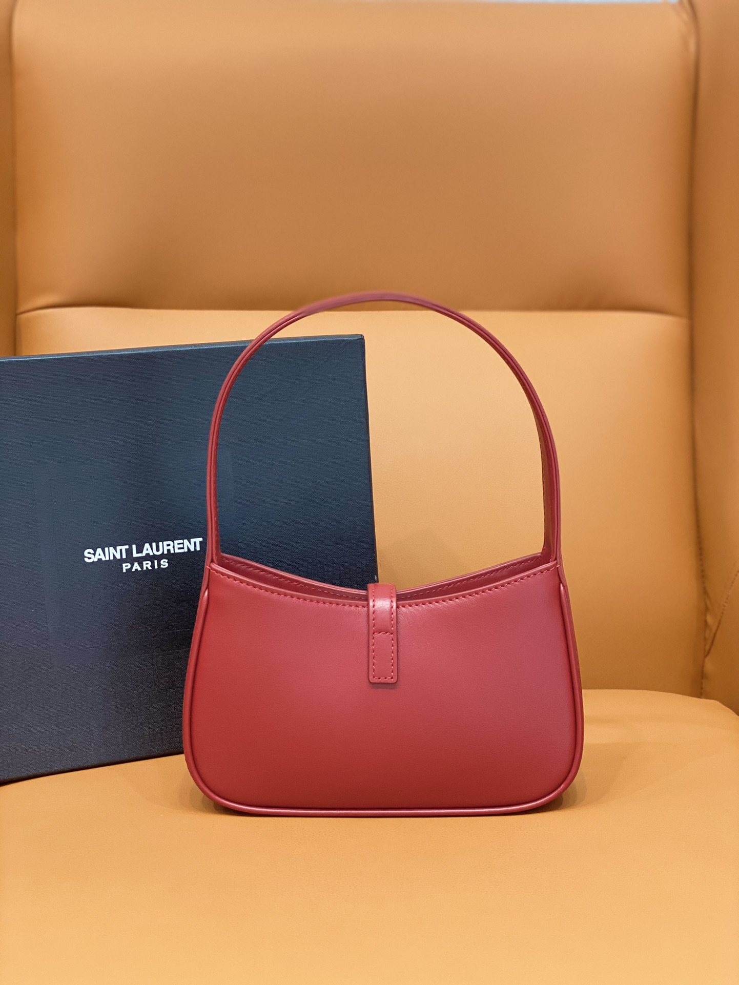 Bagsaaa Y51 LE 5 À 7 Mini in red smooth leather - 19x11.5x4.5cm