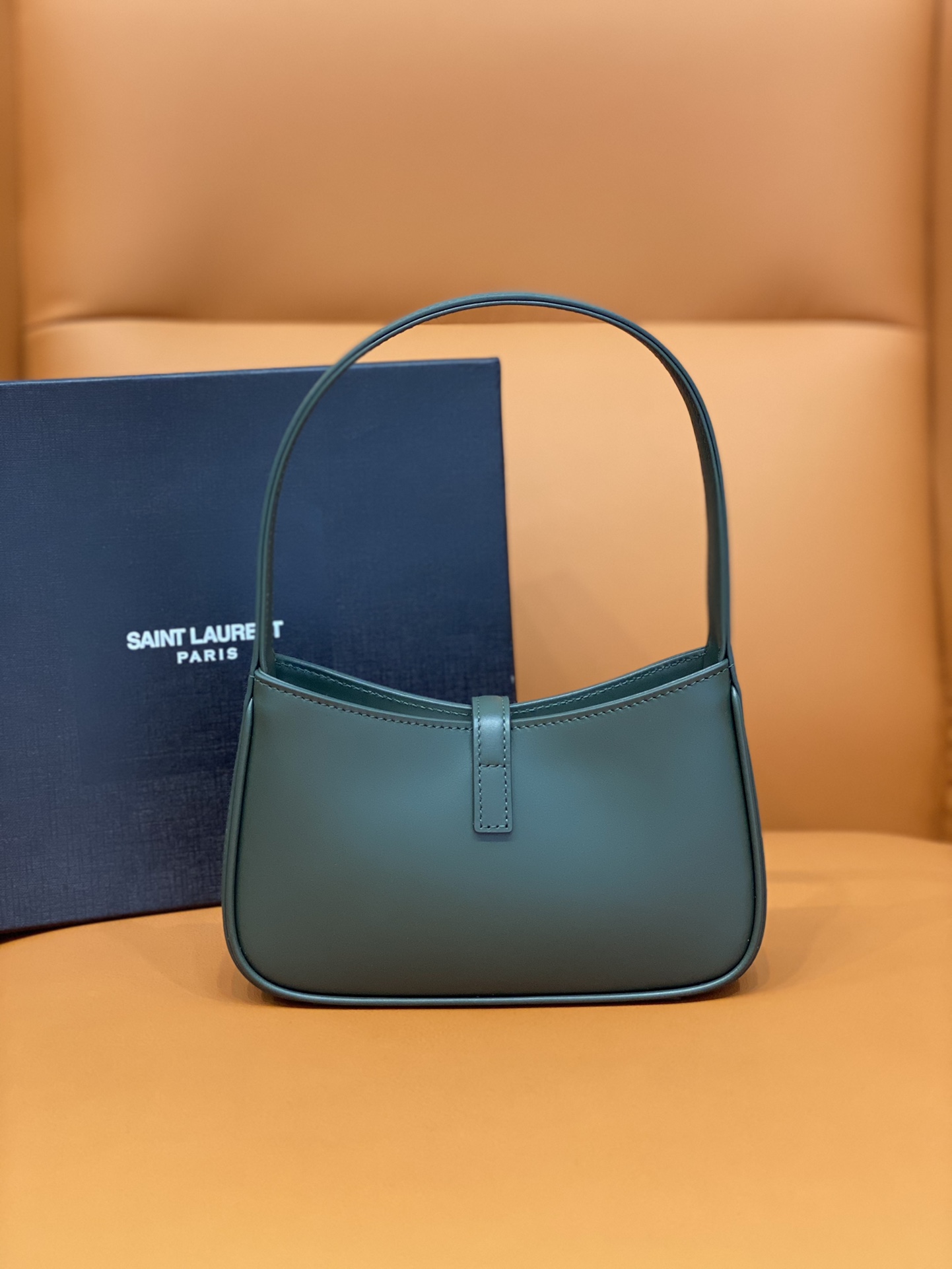 Bagsaaa Y51 LE 5 À 7 Mini in dark green smooth leather - 19x11.5x4.5cm