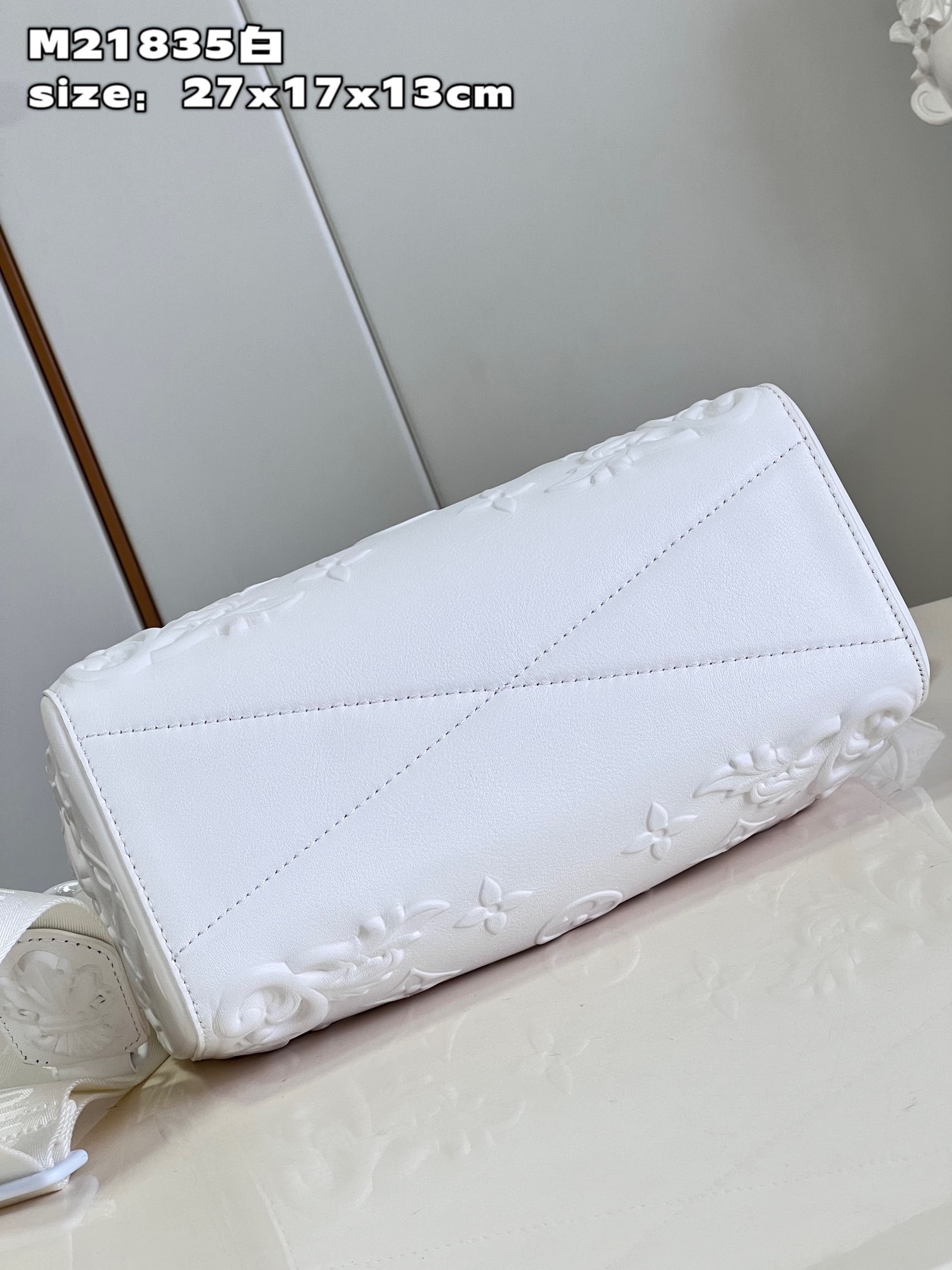 Bagsaaa L0vis Vvtt0n City Keepall Bag White - 27 x 17 x 13 cm
