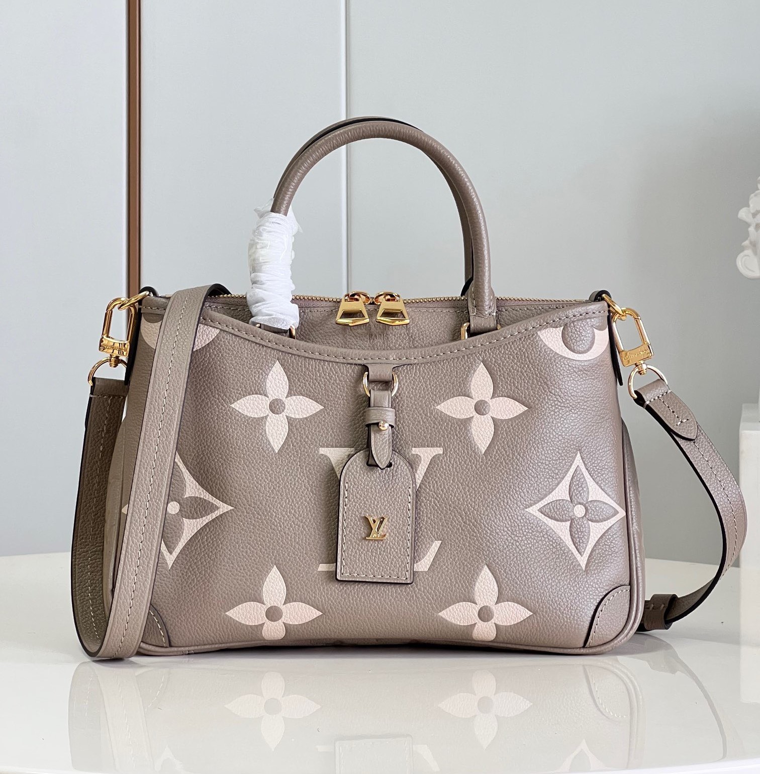 Bagsaaa L0vis Vvtt0n Trianon bag PM Tourterelle/cream beige color - 28 x 18 x 8 cm