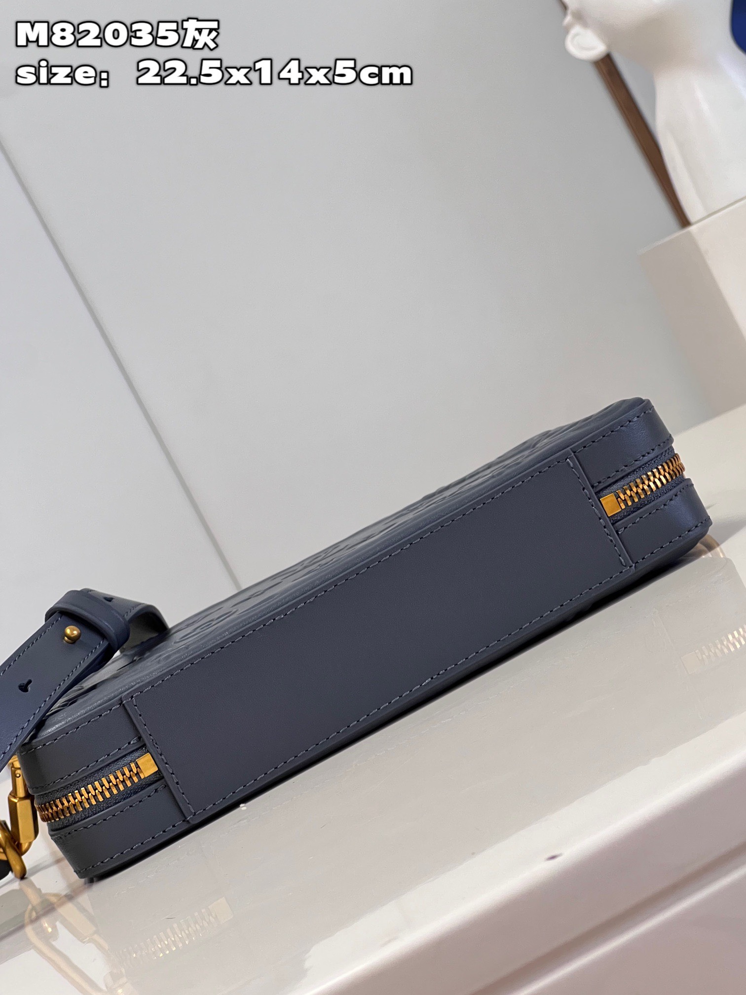 Bagsaaa L0vis Vvtt0n Soft Trunk Wearable Wallet Dark Shadow Gray - 22.5 x 14 x 5 cm