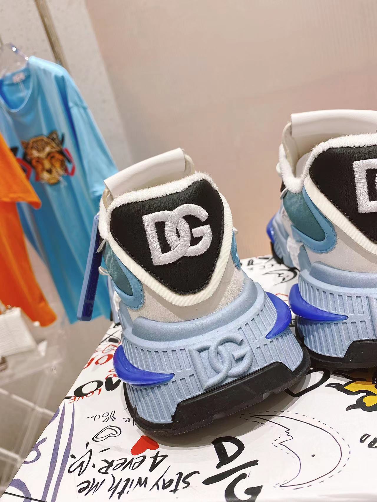 Bagsaaa Dolce & Gabbana Mixed Material Air Master Blue Sneakers