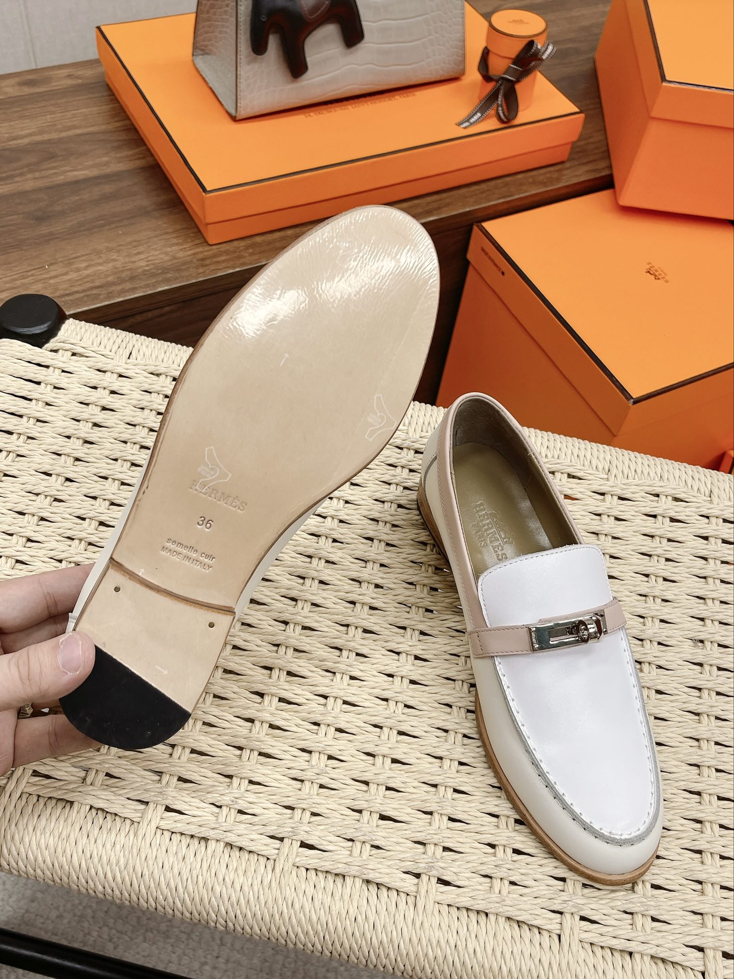 Bagsaaa H**me5 Destin Loafers White