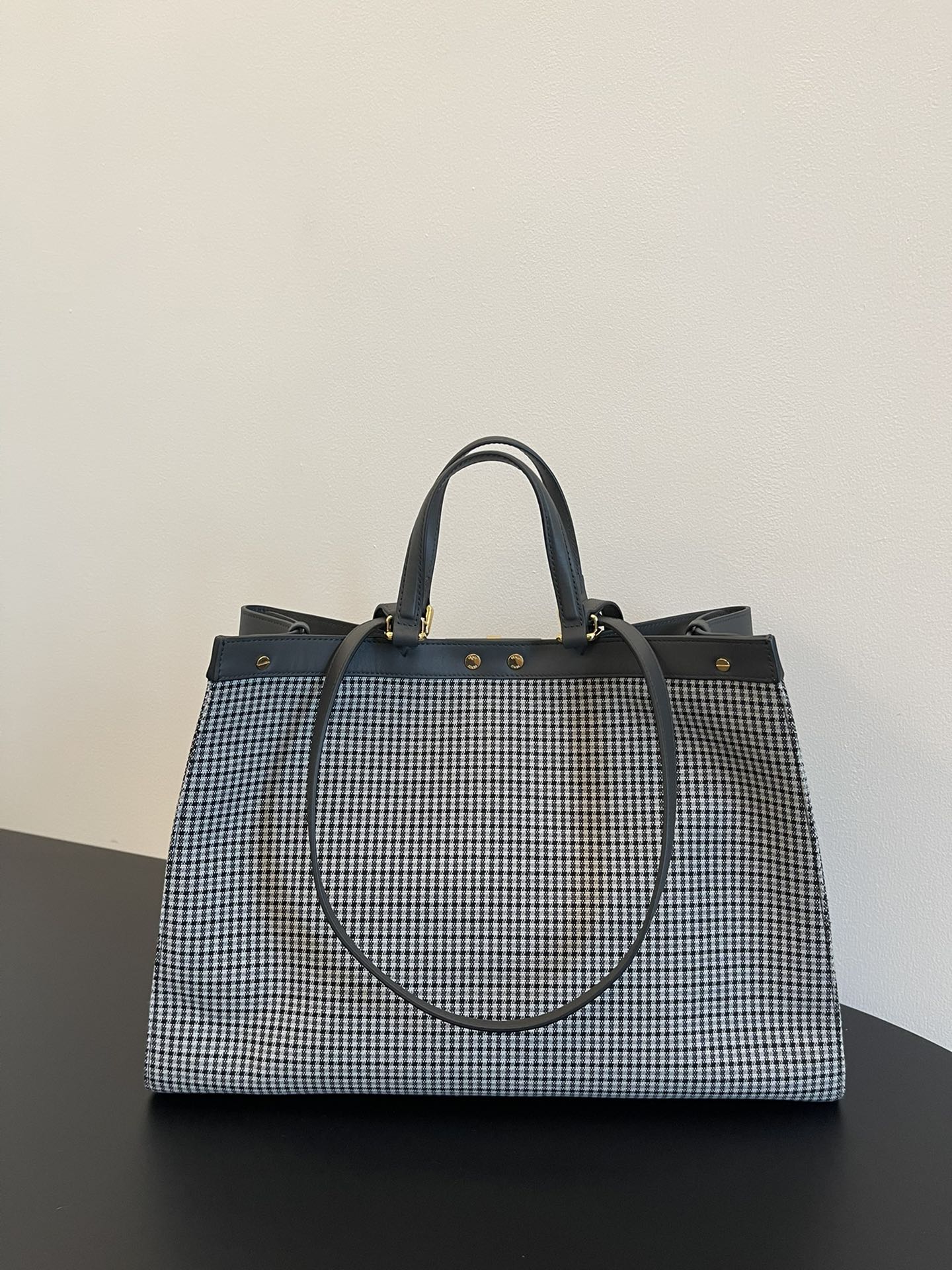 Bagsaaa F**di X - Tote Grey houndstooth wool shopper with FF embroidery - 41x29.5x16cm