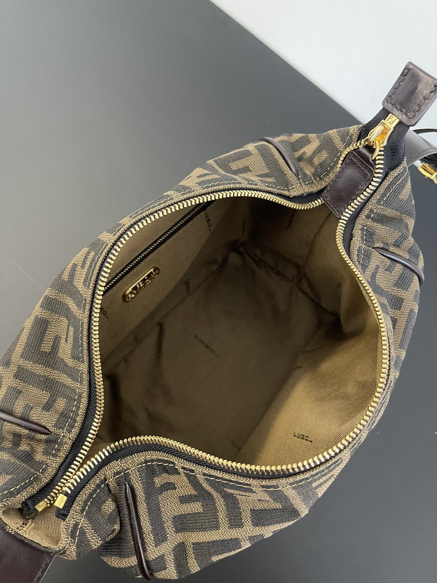 Bagsaaa F**di Zucca Cosmetic Bag Tobacco - 25*15*17cm