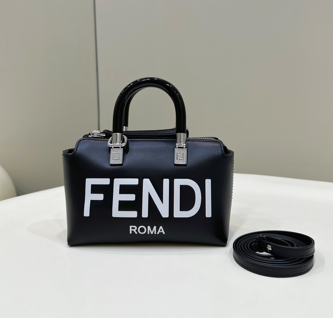 Bagsaaa F**di By The Way Black Leather Bag - 17*8*12cm