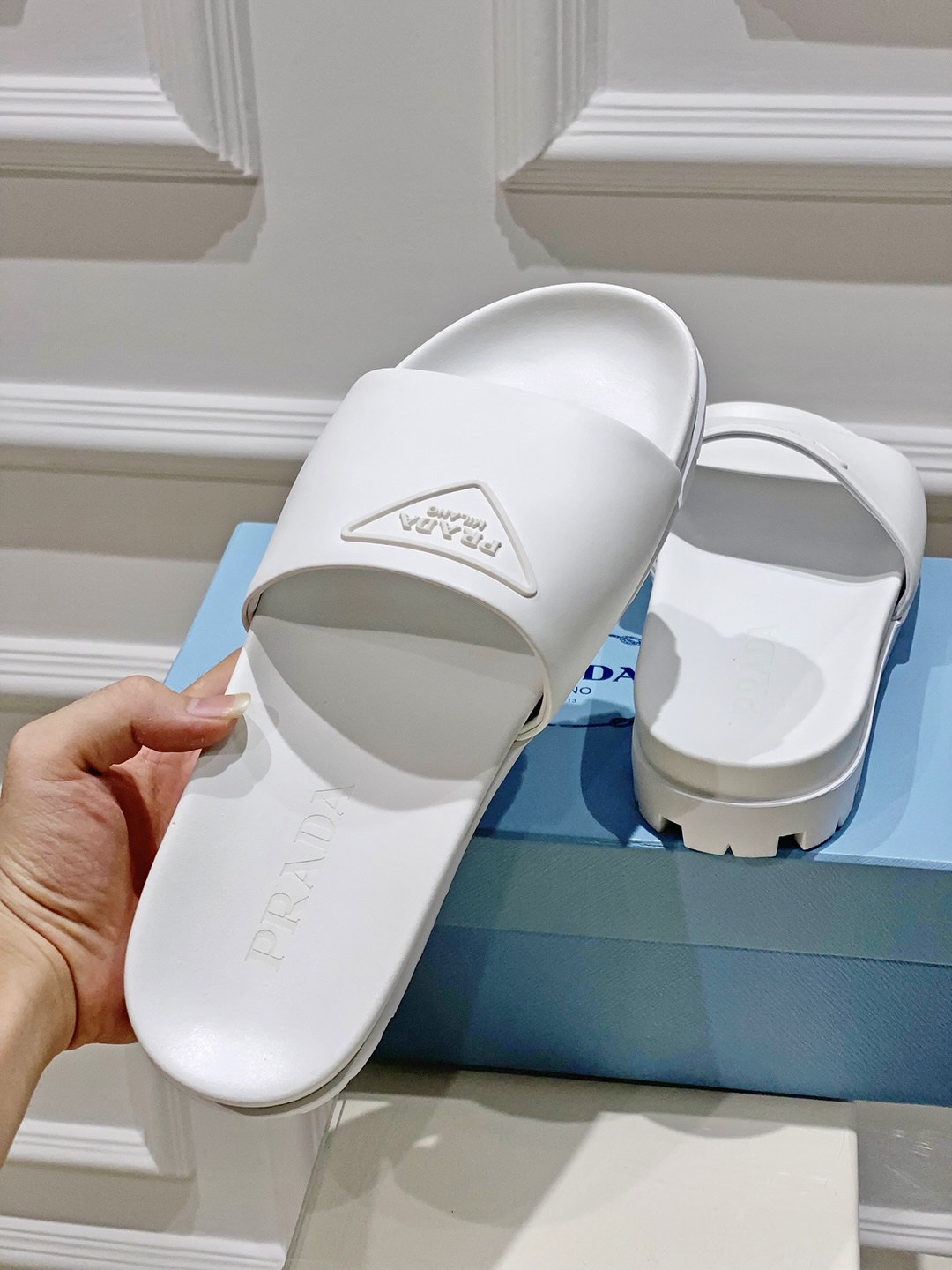 Bagsaaa Pra*a White Rubber Slides 