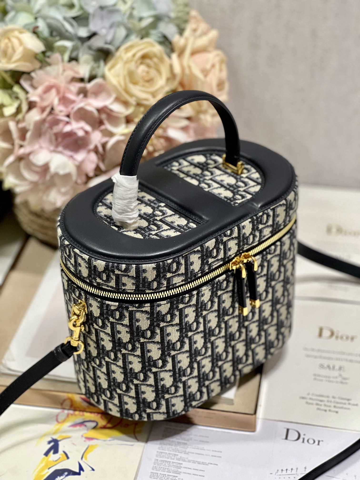 Bagsaaa D10r CD Signature Vanity Case Blue Oblique Jacquard - 24*14*18cm