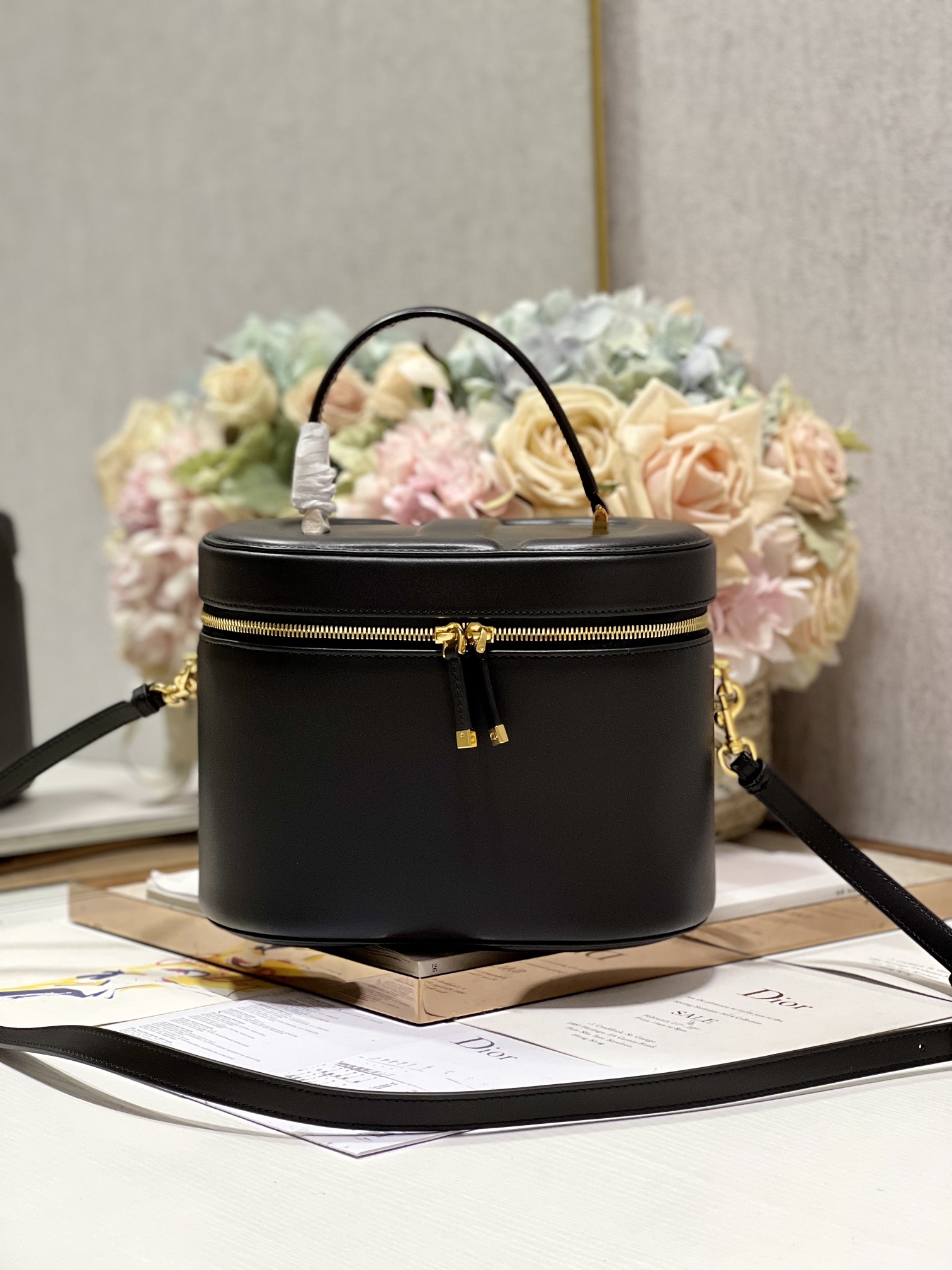 Bagsaaa D10r CD Signature Vanity Case Black Leather - 24*14*18cm