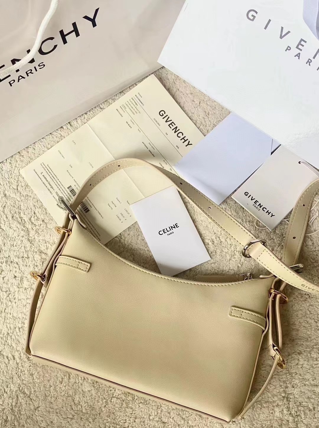Bagsaaa Givenchy Beige Voyou Shoulder Bag - 24*18*3.5cm