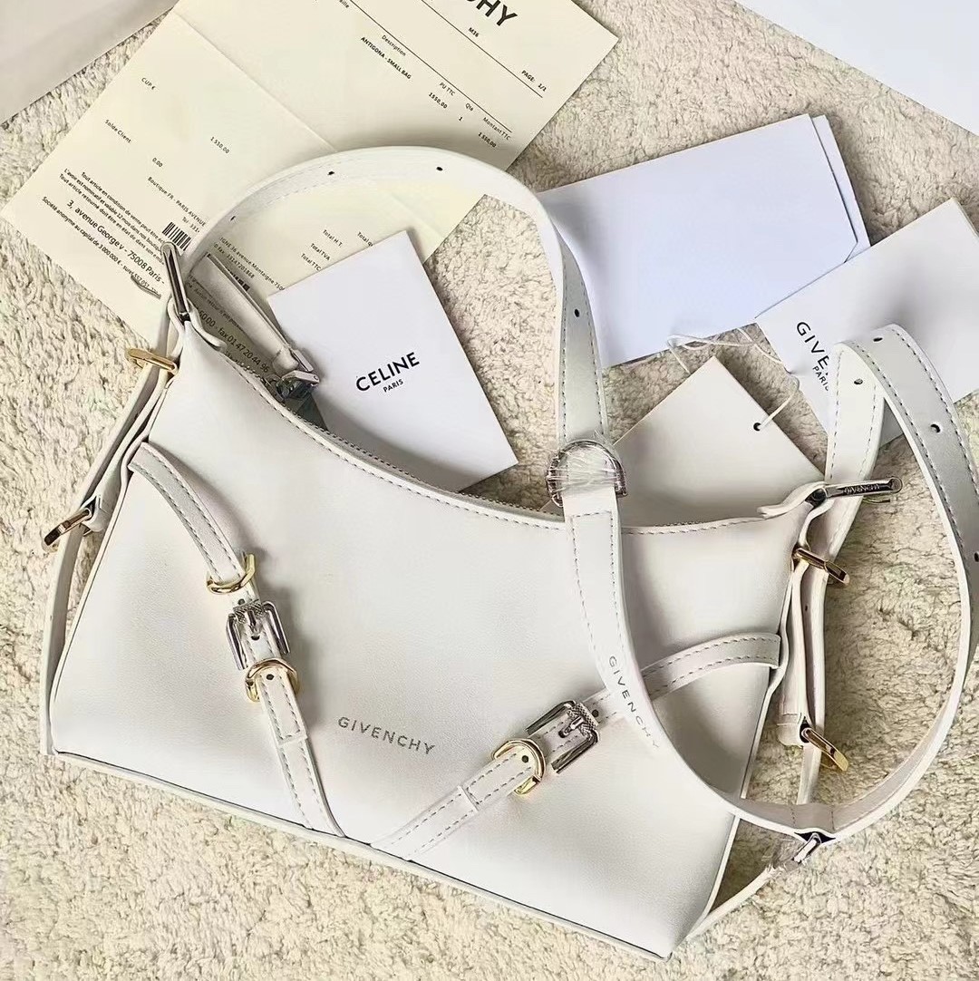 Bagsaaa Givenchy White Voyou Shoulder Bag - 24*18*3.5cm
