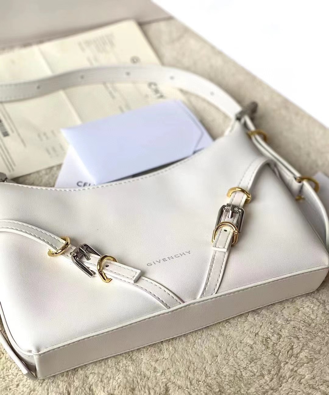 Bagsaaa Givenchy White Voyou Shoulder Bag - 24*18*3.5cm