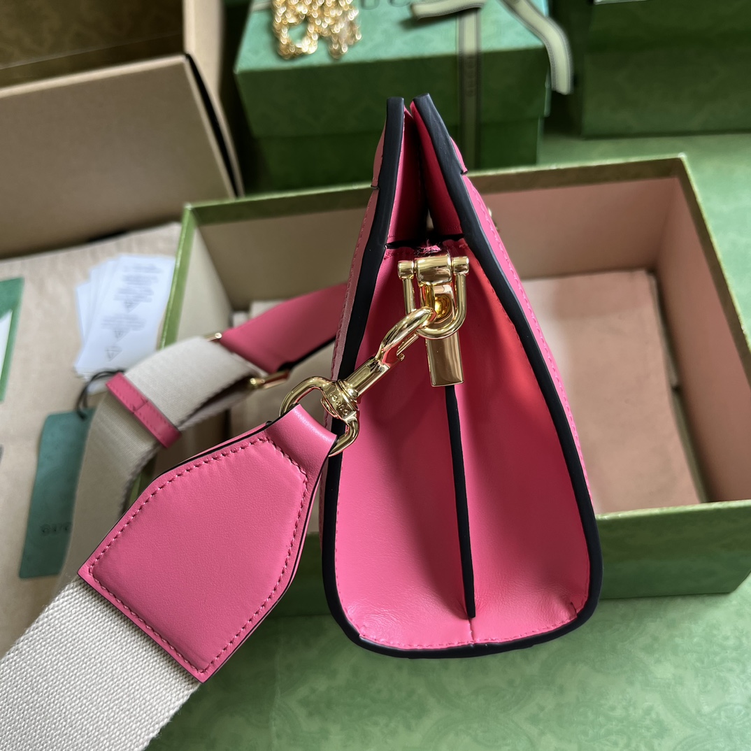 Bagsaaa Gvc*1 GG Matelasse Shoulder Bag In Pink Leather - 26*17.5*8cm