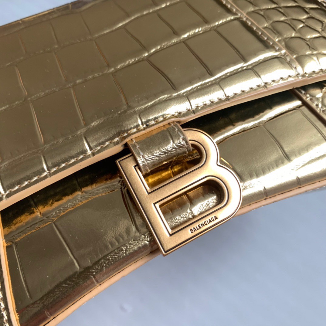 Bagsaaa Ba1en*iaga Hourglass metallic tote in gold - 19x13x8cm