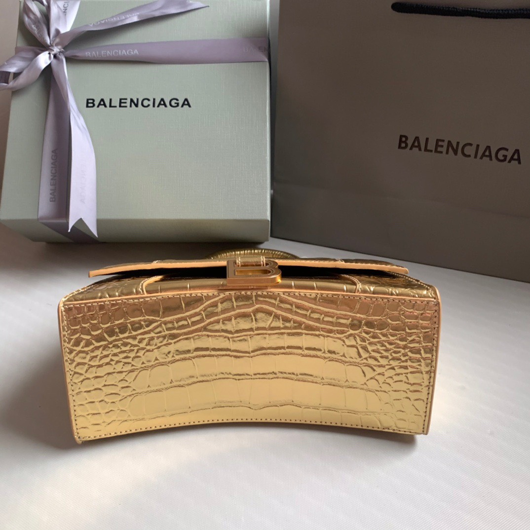 Bagsaaa Ba1en*iaga Hourglass metallic tote in gold - 19x13x8cm