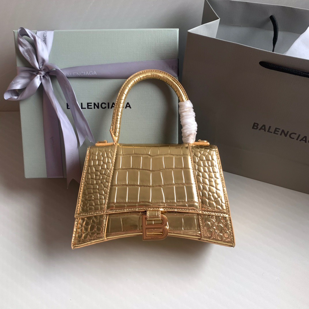 Bagsaaa Ba1en*iaga Hourglass metallic tote in gold - 23cmx10x14cm