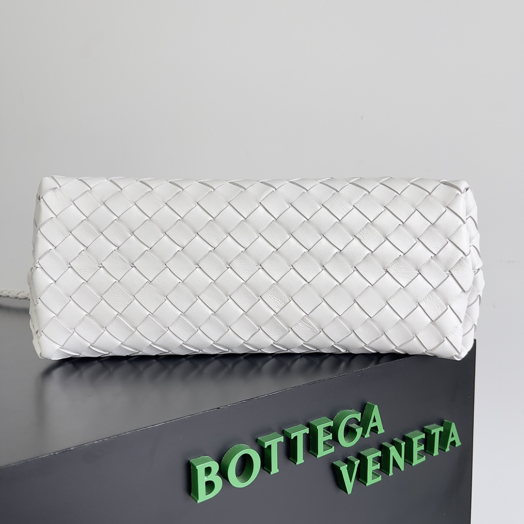 Bagsaaa B0tt*ga Ven*ta Medium Andiamo White - 32x25x11cm