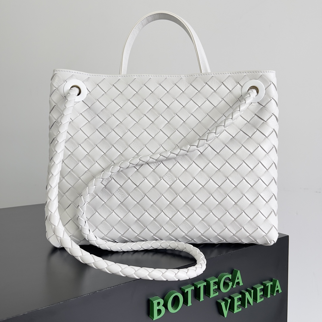 Bagsaaa B0tt*ga Ven*ta Medium Andiamo White - 32x25x11cm