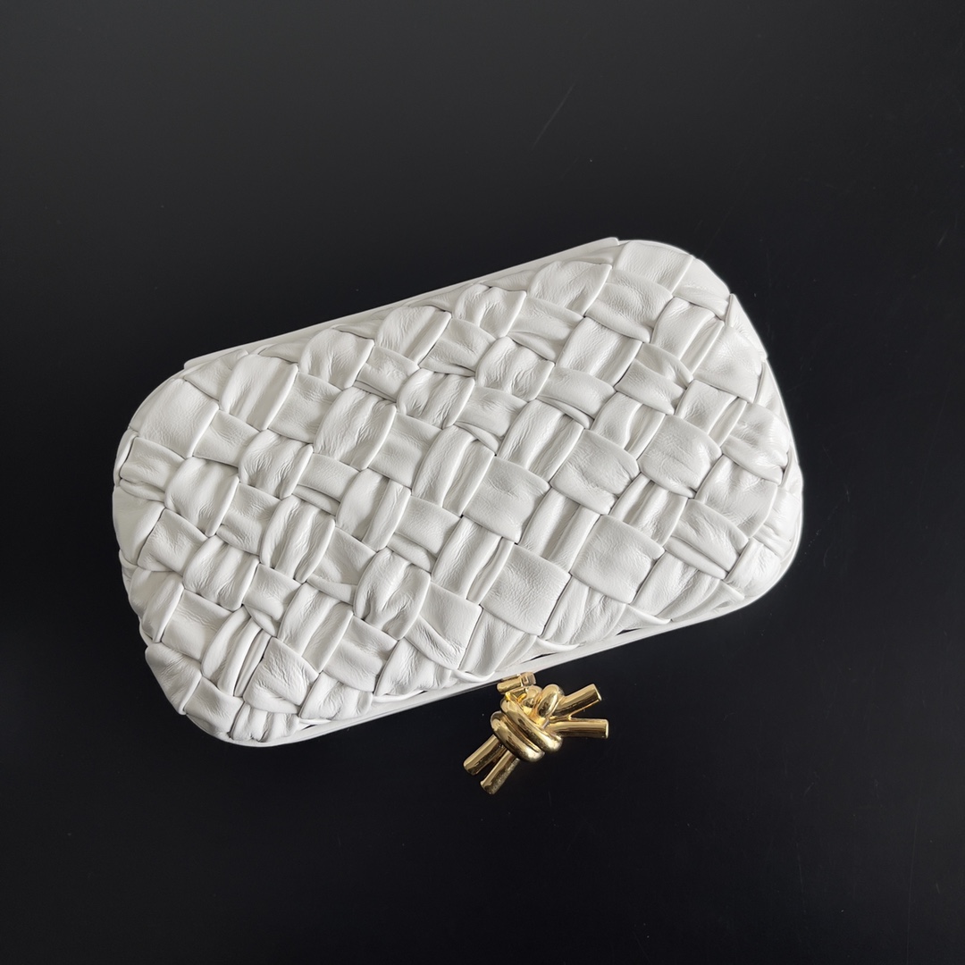 Bagsaa B0tt*ga Ven*ta Knot White - 20x12x5.5cm