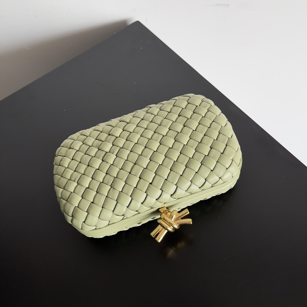 Bagsaa B0tt*ga Ven*ta Knot Travertine - 20x12x5.5cm