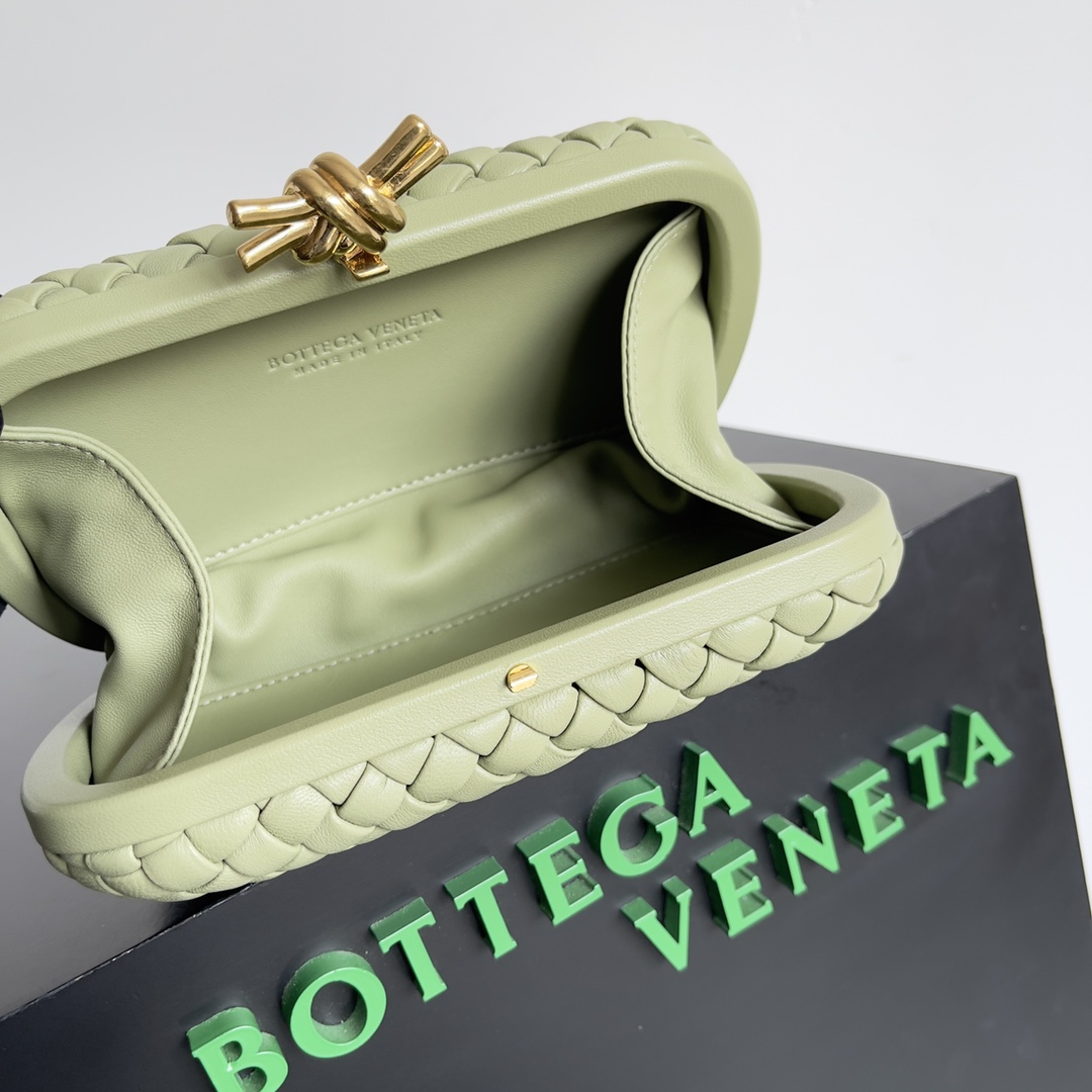 Bagsaa B0tt*ga Ven*ta Knot Travertine - 20x12x5.5cm