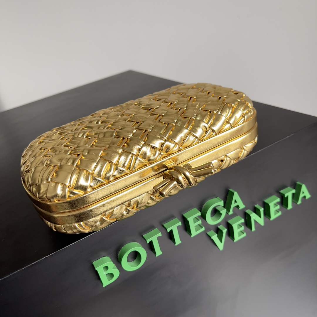 Bagsaa B0tt*ga Ven*ta Knot Gold - 20x12x5.5cm