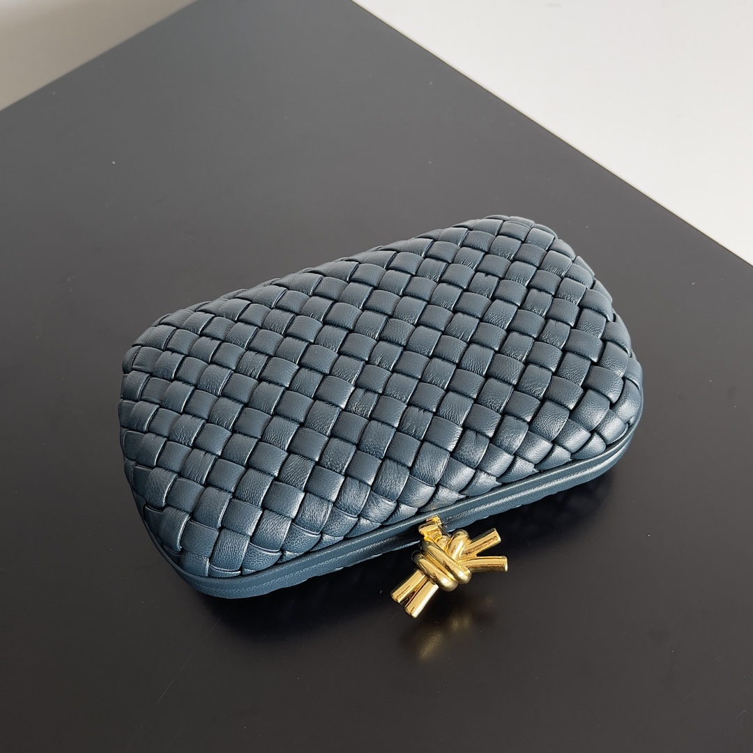 Bagsaa B0tt*ga Ven*ta Knot Dark Blue - 20x12x5.5cm