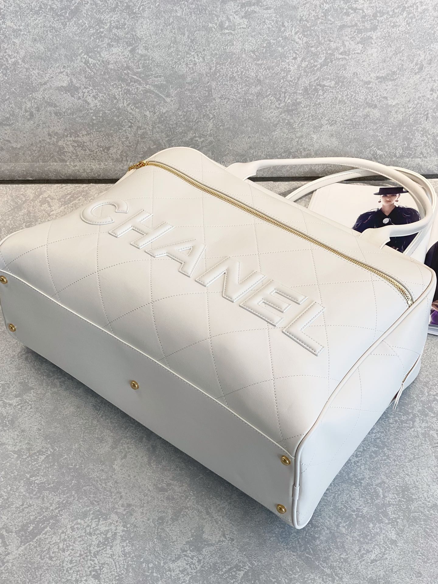 Bagsaaa Ch**el Maxi bowling white bag - 30*45*15cm