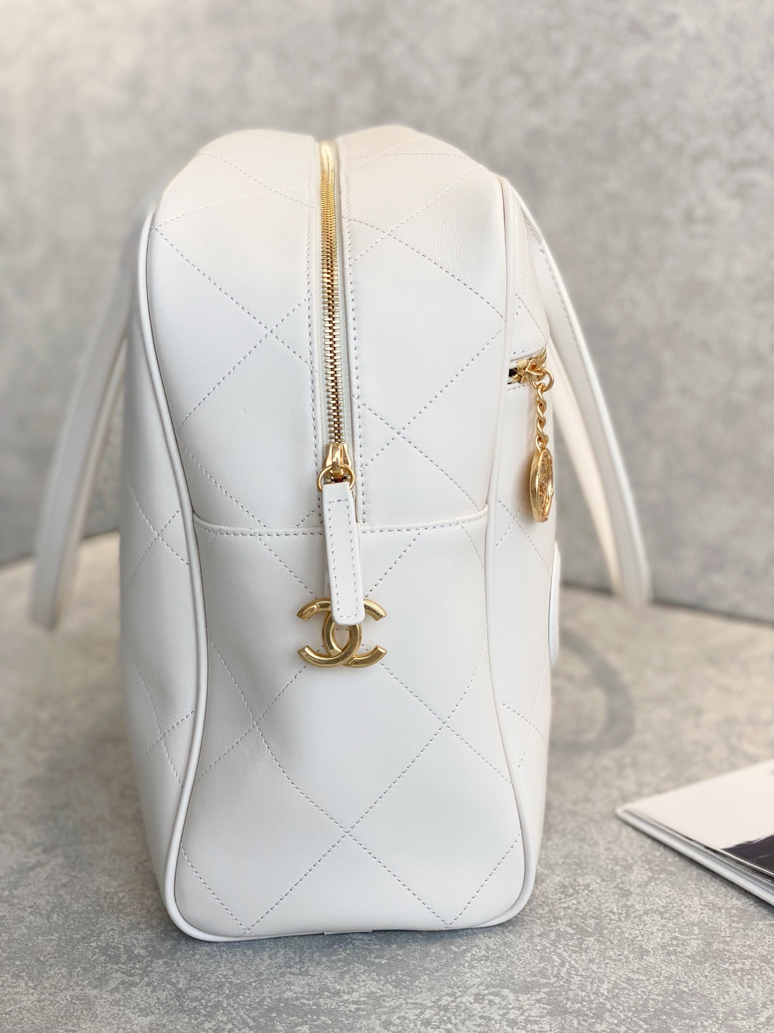 Bagsaaa Ch**el Maxi bowling white bag - 30*45*15cm