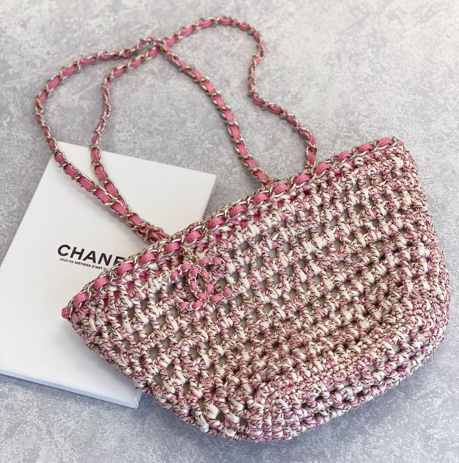 Bagsaaa Chrochet Small Tote Beige & Pink - 20 × 36 × 12 cm
