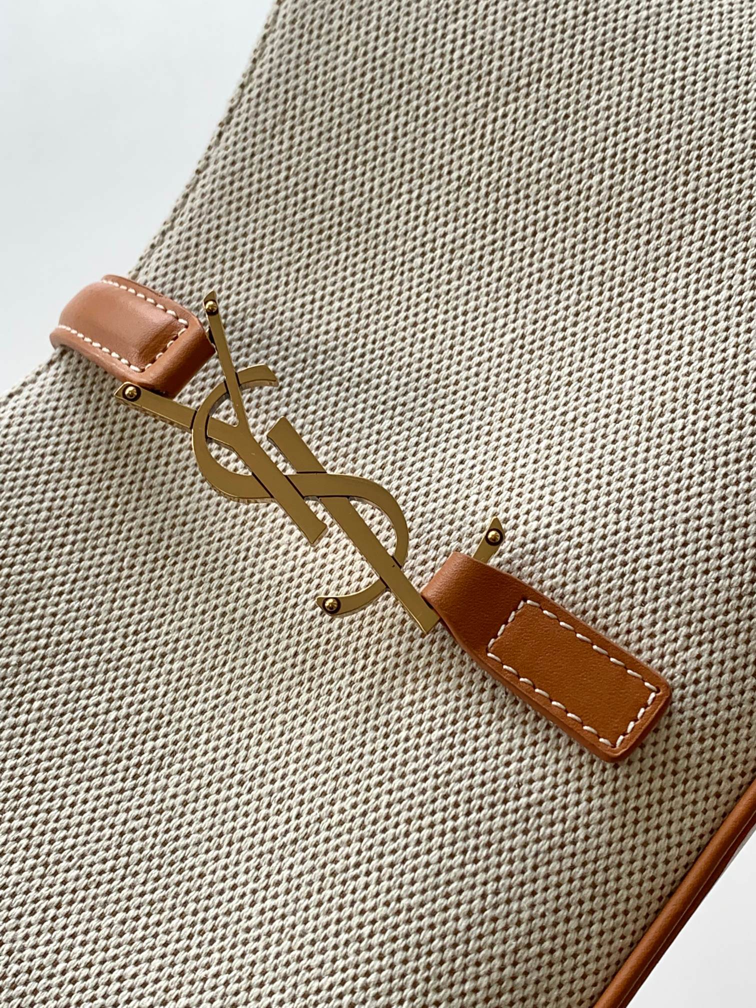 Bagsaaa Y51 LE 5 À 7 in canvas and leather - 23 X 16 X 6.5 CM