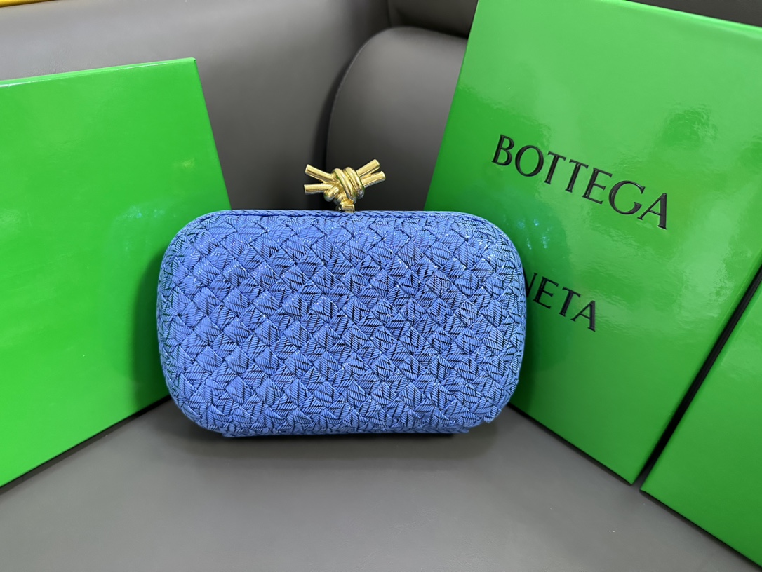 Bagsaa B0tt*ga Ven*ta Knot Blue - 20x12x5.5cm
