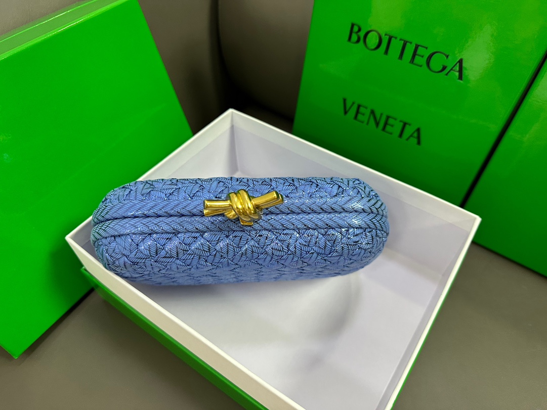 Bagsaa B0tt*ga Ven*ta Knot Blue - 20x12x5.5cm